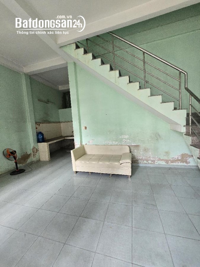 Bán nhà  hẽm Lê Đình Thám Tân Quý Tân Phú diện tích 132m2 xây 2 tầng giá 5.9 tỷ.