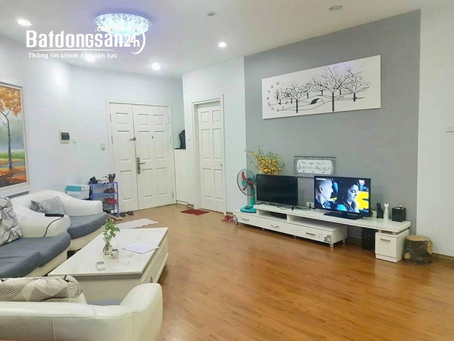 Cho thuê CHCC 173 Xuân Thủy, 110m. 3 phòng ngủ, đầy đủ nội thất 15 triệu