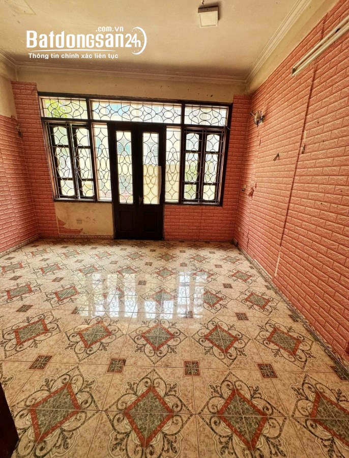 Cho thuê nhà mặt đường Thụy Khuê Tây Hồ 85M x 4T giá 23 triệu, kinh doanh số một