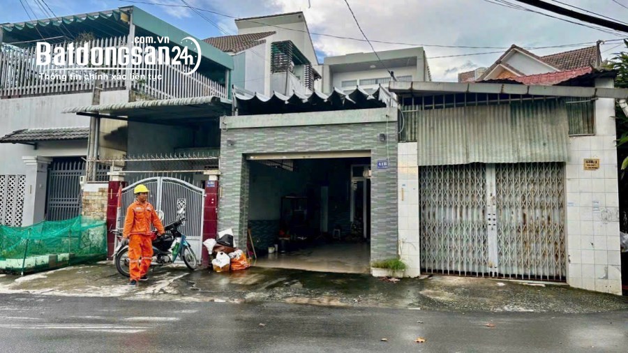 Bán nhà 1 trệt 1 lầu mặt tiền đường HỒ HÒA (P.TÂN PHONG) chỉ 4,350 tỉ