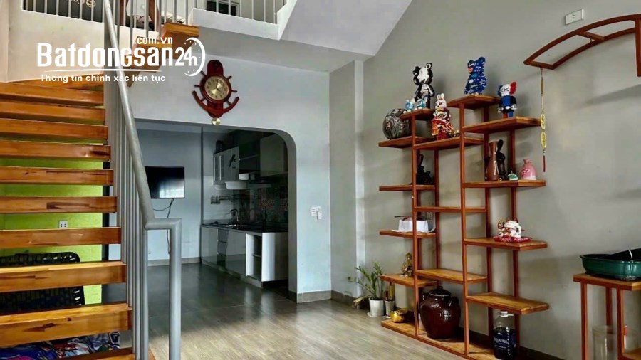 Bán nhà 1 trệt 1 lầu mặt tiền đường HỒ HÒA (P.TÂN PHONG) chỉ 4,350 tỉ