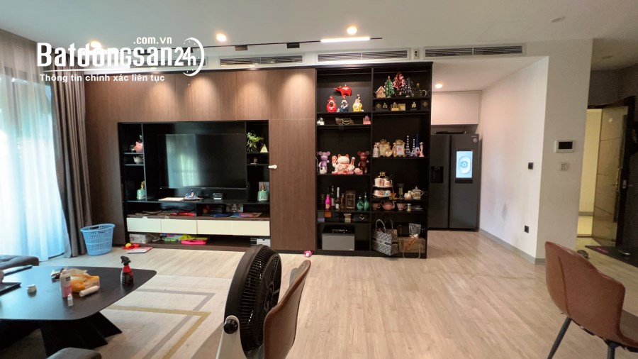BÁN CĂN HỘ CC NGUYỄN VĂN CỪ, LÔ GÓC 113M, NỘI THẤT NHẬP KHẨU, GẦN CẦU CHƯƠNG DƯƠNG.