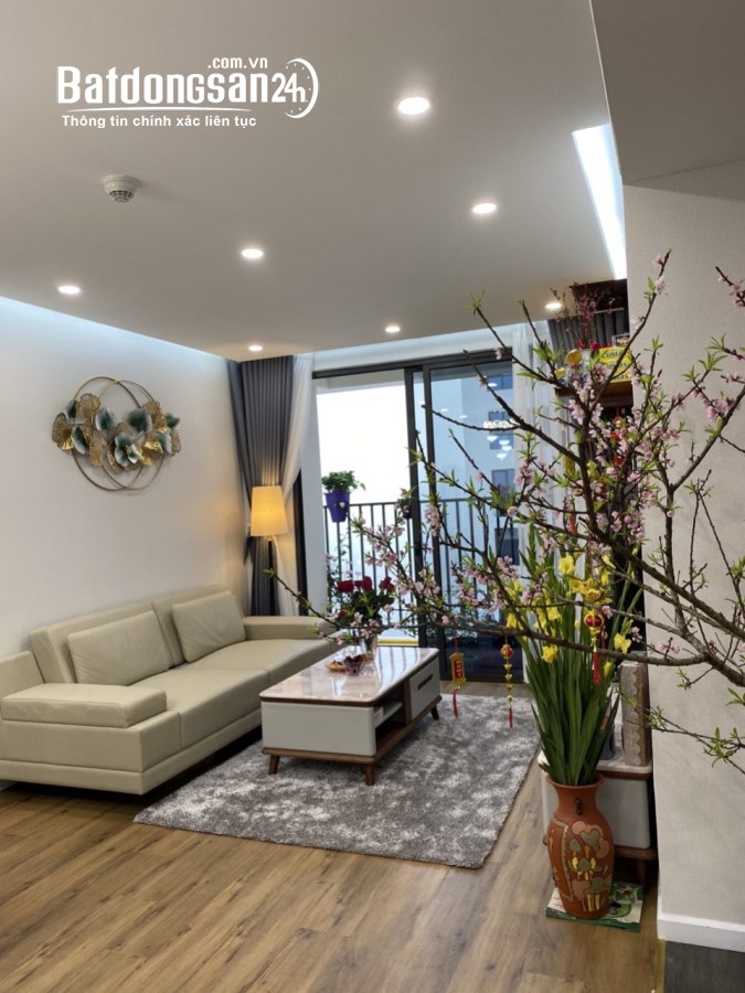 Vợ chồng em cần bán căn hộ tòa D ( DT 83m2) viw Hồ Tây chung cư 6Th Element quận Tây 