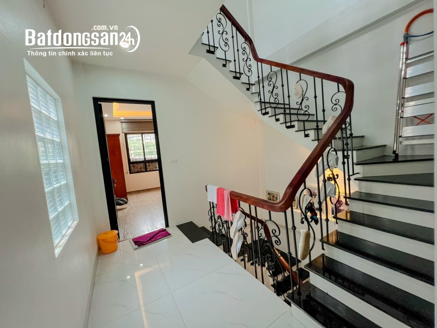 PHỐ KIM HOA_38M2 X 4T 1 TUM_10M RA PHỐ_PHÂN LÔ_Ở NGAY_NỞ HẬU_CHỈ 6.1TỶ.