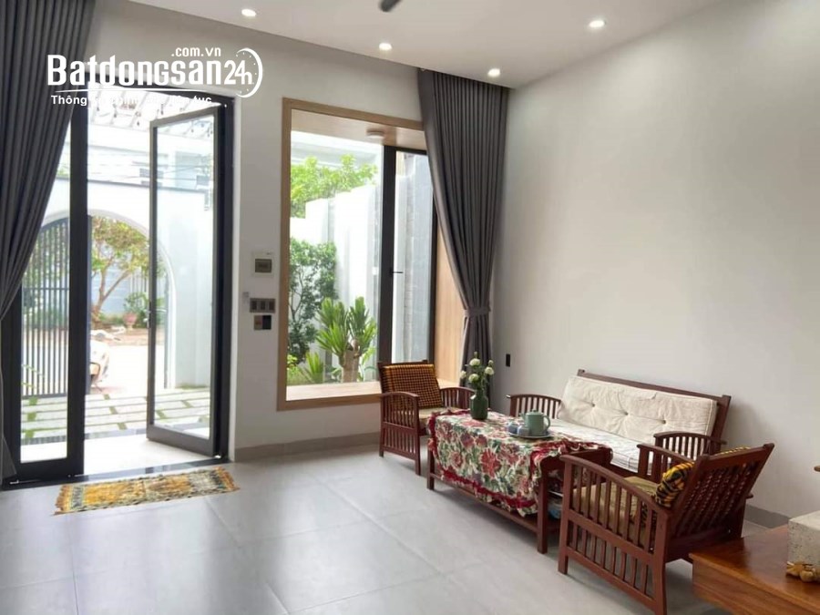 Bán gấp nhà gần chợ Bình Chánh 5x18 1 trệt 1 lầu SHR 850tr