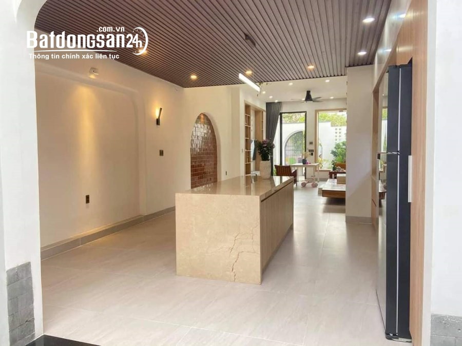 Bán gấp nhà gần chợ Bình Chánh 5x18 1 trệt 1 lầu SHR 850tr