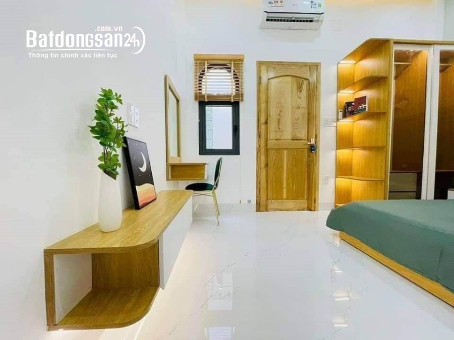 Bán gấp nhà gần chợ Bình Chánh 5x18 1 trệt 1 lầu SHR 850tr