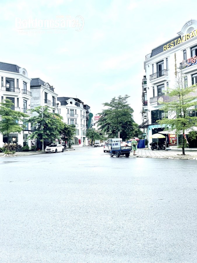 Trung tâm Trâu Quỳ sang nhượng nhà hàng,lô góc nhà phố Cửu Việt 95m2 4T.0982852808