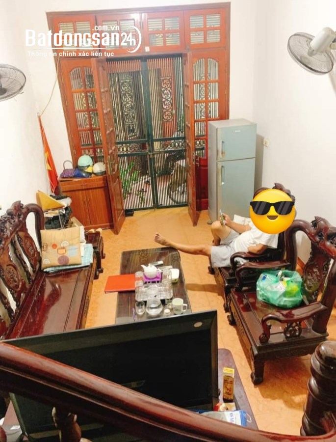 Bán nhà Chùa Hà Cầu Giấy 37m x 4T giá 9.8 tỷ, dân xây, ô tô, 2 mặt ngõ, 3 thoáng