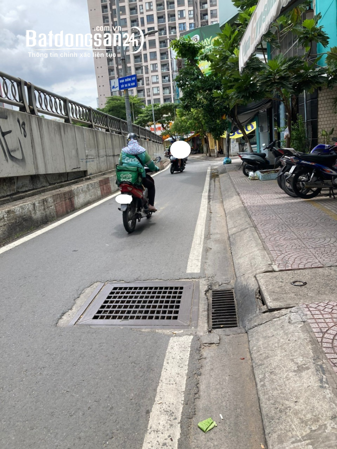 Ô TÔ ĐẬU CỬA NGÀY ĐÊM, KHÁNH HỘI, P4, Q4, 4 TẦNG, 51M2, 11.8 TỶ.