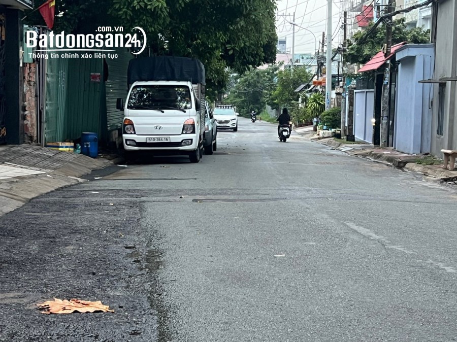 Bán nhà mặt phố Đường Lã Xuân Oai, Phường Tăng Nhơn Phú A, TP Thủ Đức (Quận 9)