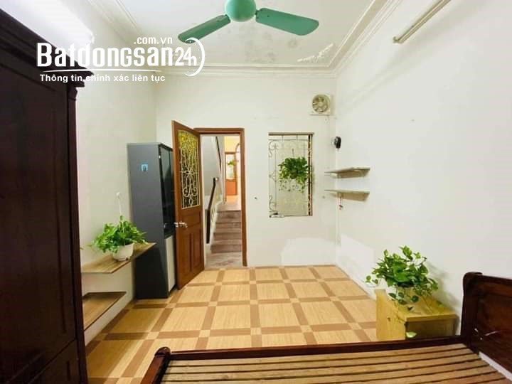 Cho thuê nhà khu phân lô, ô tô Hoàng Ngọc Phách Đống đa 50m X 5T  - 6 ngủ - 18 triệu