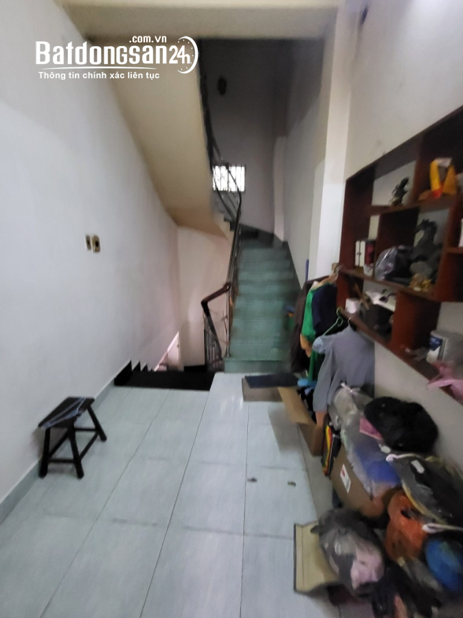 MẶT TIỀN BÊN HÔNG CẦU KÊNH TẺ, KHÁNH HỘI, P3, Q4, 5 TẦNG, 60M2, 12.5 TỶ.