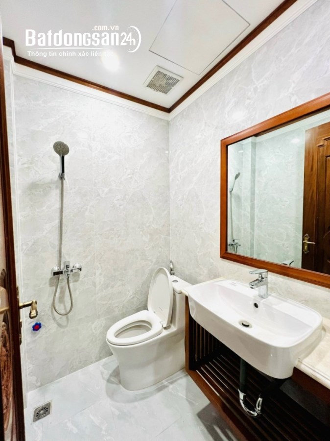 BÁN NHÀ PHỐ KHÚC THỪA DỤ- DT 49M2, 7 TẦNG - MT 4.1M - GIÁ 15.X TỶ
