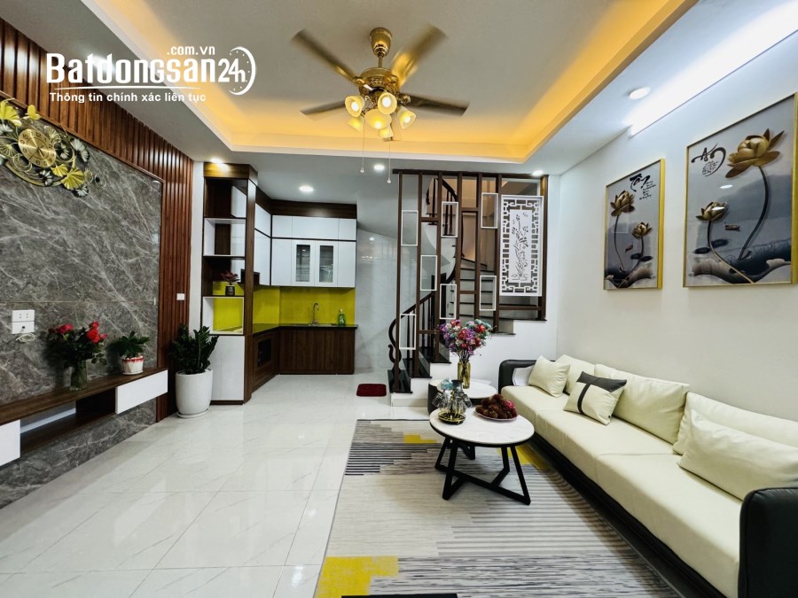 BÁN NHÀ PHỐ LĨNH NAM - DT 35M2 - 5 TẦNG - GIÁ 4.X TỶ