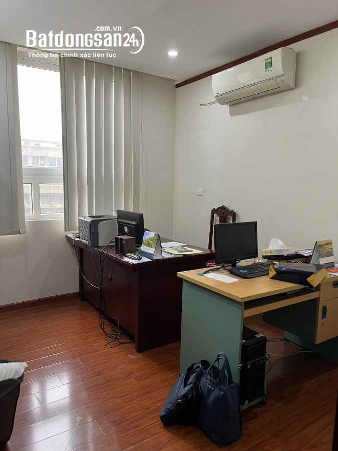 Bán căn hộ chung cư Vinaconex 1 289 Khuất Duy Tiến, Cầu Giấy 115m2 3PN đồ cơ bản giá 