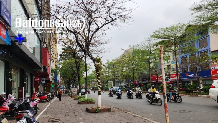 Nhà mặt phố Lạc Long Quân tổng lô góc mặt tiền 6m