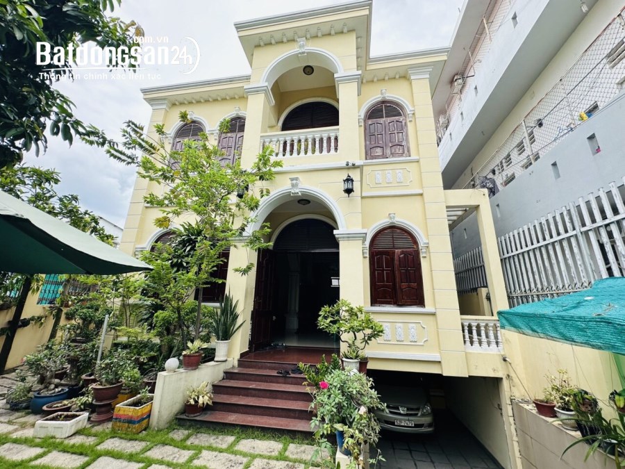 Bán biệt thự MT đường , P. Hiệp Phú , dt 175 m2 