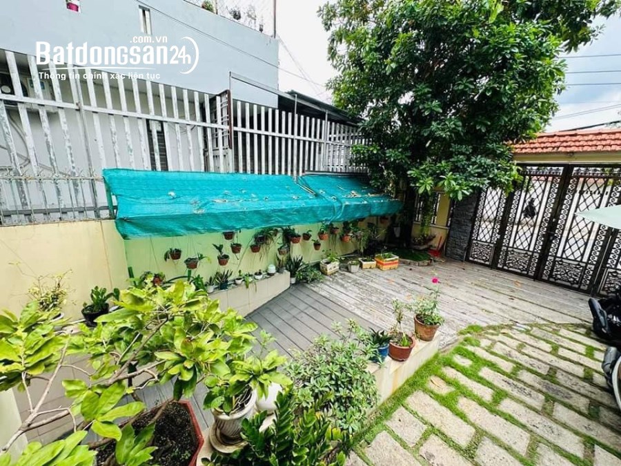 Bán biệt thự MT đường , P. Hiệp Phú , dt 175 m2 