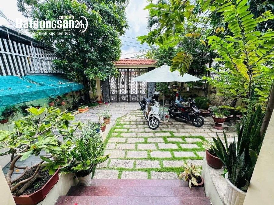 Bán biệt thự MT đường , P. Hiệp Phú , dt 175 m2 