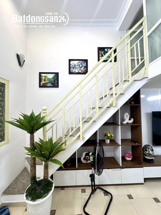 GẦN 3TỶ 45M-PHỐ YÊN NINH TT QUẬN BA ĐÌNH-FULL NỘI THẤT-NHÀ ĐẸP Ở NGAY-SỔ RIÊNG