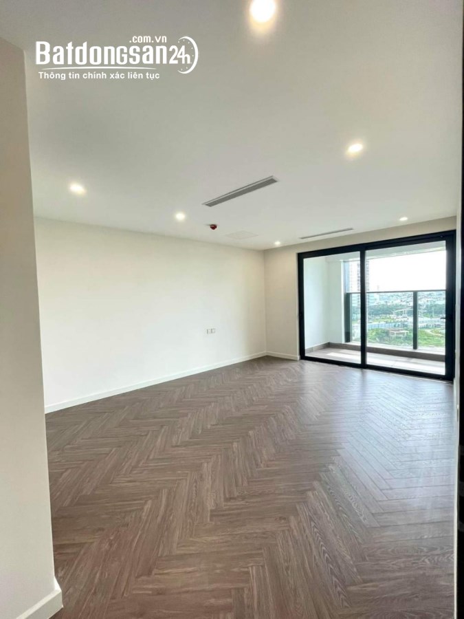 Bán Nhà Mặt Tiền Lạc Long Quân, Tân Bình, 75m2, 7 Tầng Mới, Nhỉnh 15 Tỷ TL.
