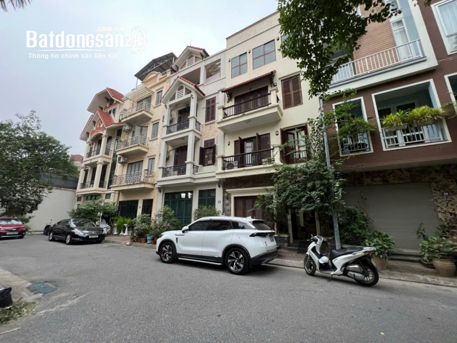 Bán nhà Phố Giảng Võ, Phường Cát Linh, Quận Đống Đa dt 75 m2 x 5 t mt 5,8 m giá 25ty
