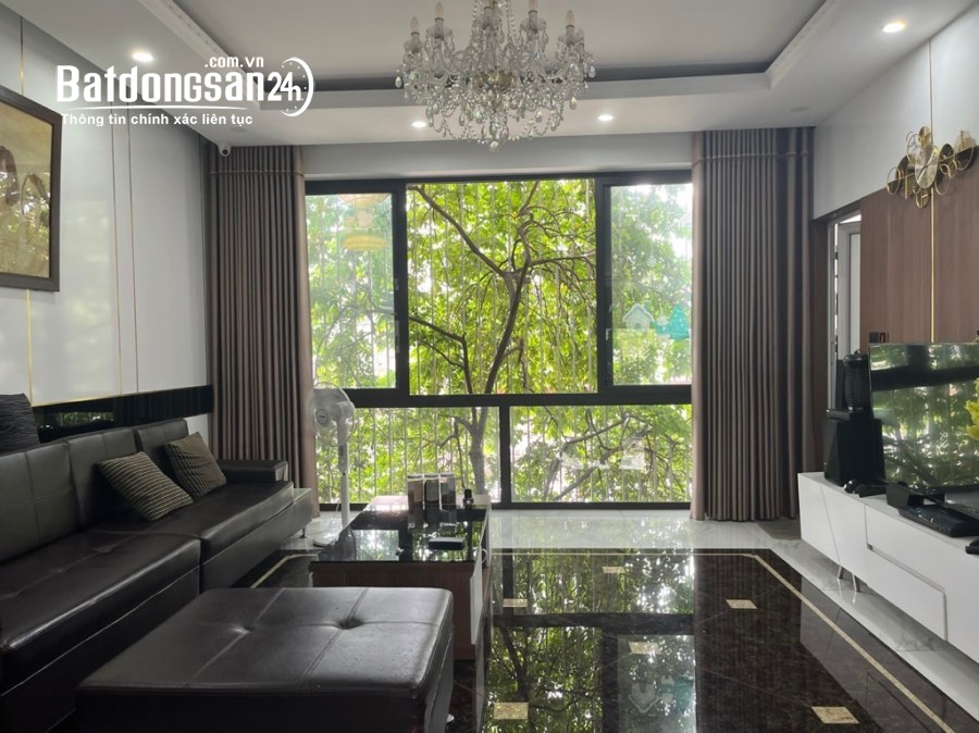 ĐẲNG CẤP BIỆT THỰ CỔ LINH 100M, MT7M, GARA, NGẬP TRÀN TIỆN ÍCH, SÁT BIỆT THỰ MINH TÂM