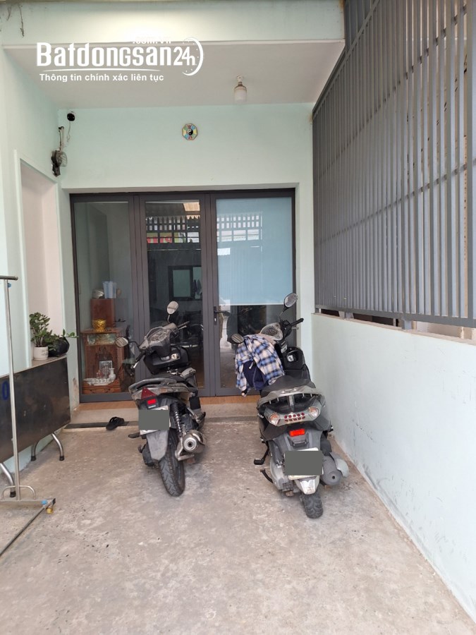 Bán nhà mặt tiền Nguyễn Xí, gần Phạm Văn Đồng, đang có hợp đồng thuê sẵn, giá tốt