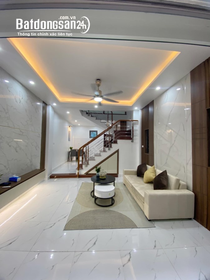Bán căn nhà 3 tầng ngõ đường Điện Biên Phủ, TP HD, 40m2, mt 4.23m, 3 ngủ, hướng tây