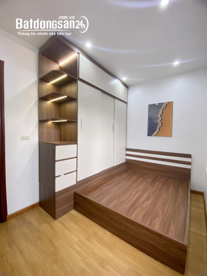 Bán căn nhà 3 tầng ngõ đường Điện Biên Phủ, TP HD, 40m2, mt 4.23m, 3 ngủ, hướng tây