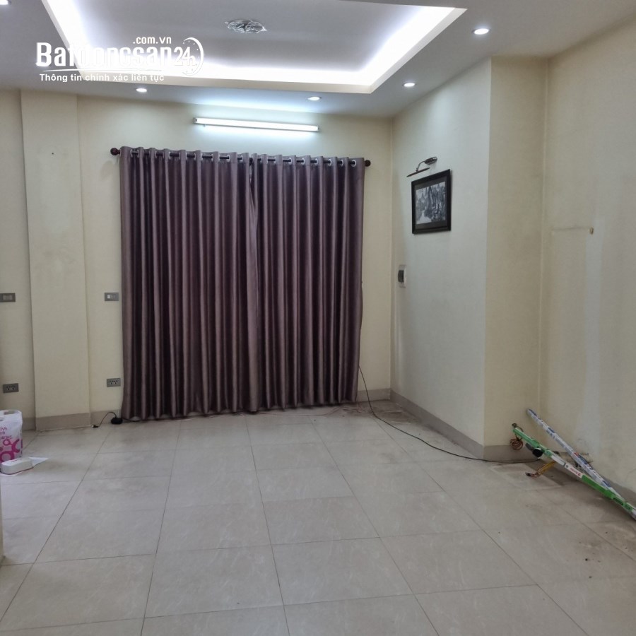 Cho thuê nhà mặt phố Đường Hoàng Hoa Thám, Phường Liễu Giai, Quận Ba Đình
