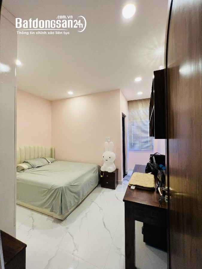 NHỈNH 7 TỶ-DT gần 70M2-4 TẦNG-5PN-HẺM XE HƠI-NGAY HỒ BƠI LAM SƠN-N.HÀ TRẦN BÌNH TRỌNG