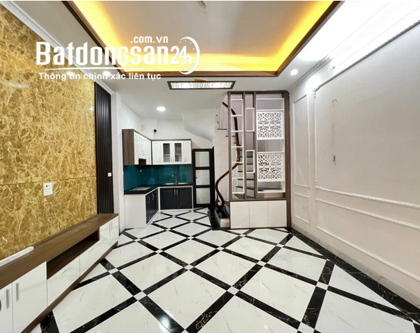 Bán Gấp: Nhà Phú Diễn - đất phân lô - Ô tô trước cửa. Nhà 40m2/ tầng 2 - 43m2, đường 