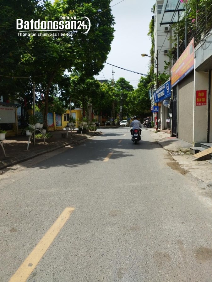 Bán nhà siêu phẩm Phạm Văn Đồng, Bắc Từ Liêm, nhà full nội thất, ngõ ô tô, gần Phố.