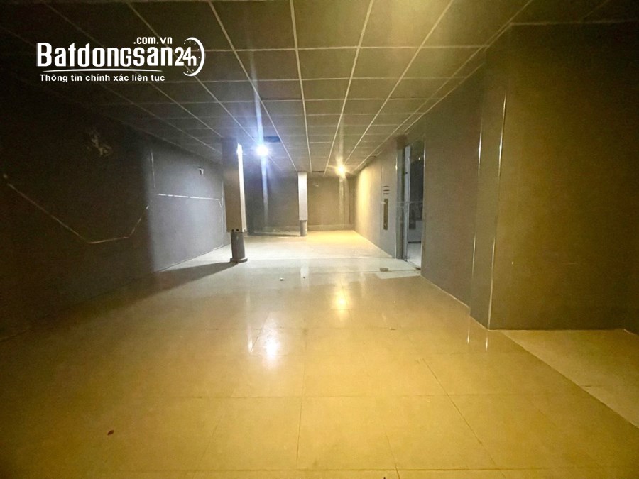 Bán nhà mặt tiền khủng ( 8,6 x 18 ) đường Bành Văn Trân p7 Tân Bình giá tốt 