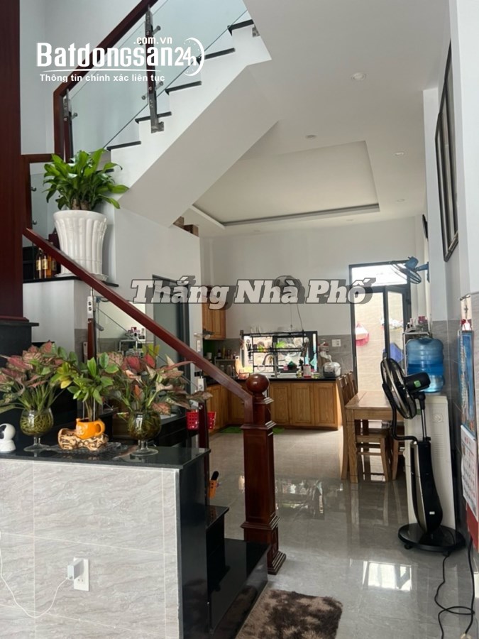 BÁN NHÀ TĂNG NHƠN PHÚ B HẺM XE HƠI 3 TẦNG KIÊN CỐ  CHỈ 4.990T.Ỷ FULL NỘI THẤT