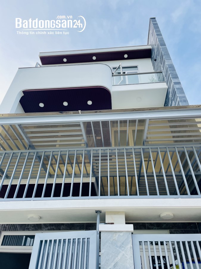 Chính chủ Cần bán Căn nhà mới tâm huyết tại FPT City hướng Đông Nam gần Đại Học FPT