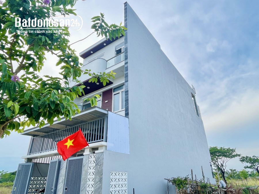 Chính chủ Cần bán Căn nhà mới tâm huyết tại FPT City hướng Đông Nam gần Đại Học FPT