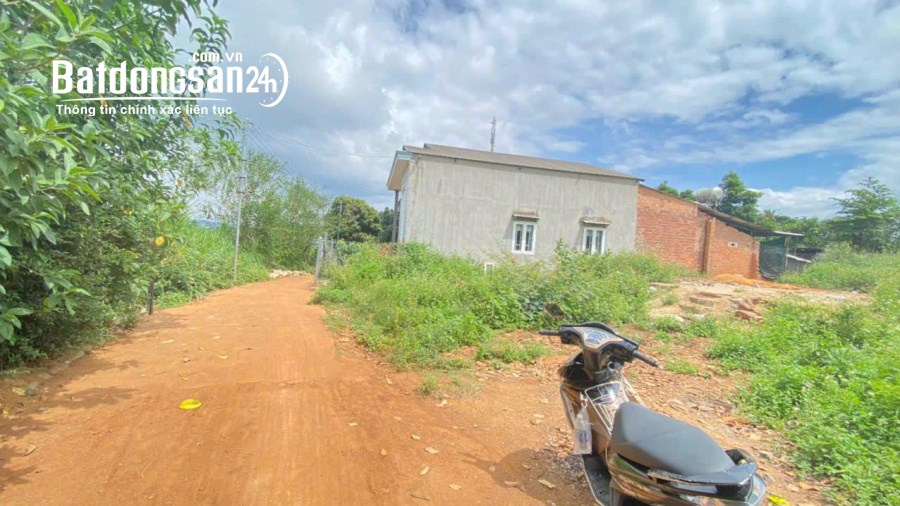 Đất hẻm n'thôn hạ đức trọng, gần ngã 3 cửa rừng, chợ đame,