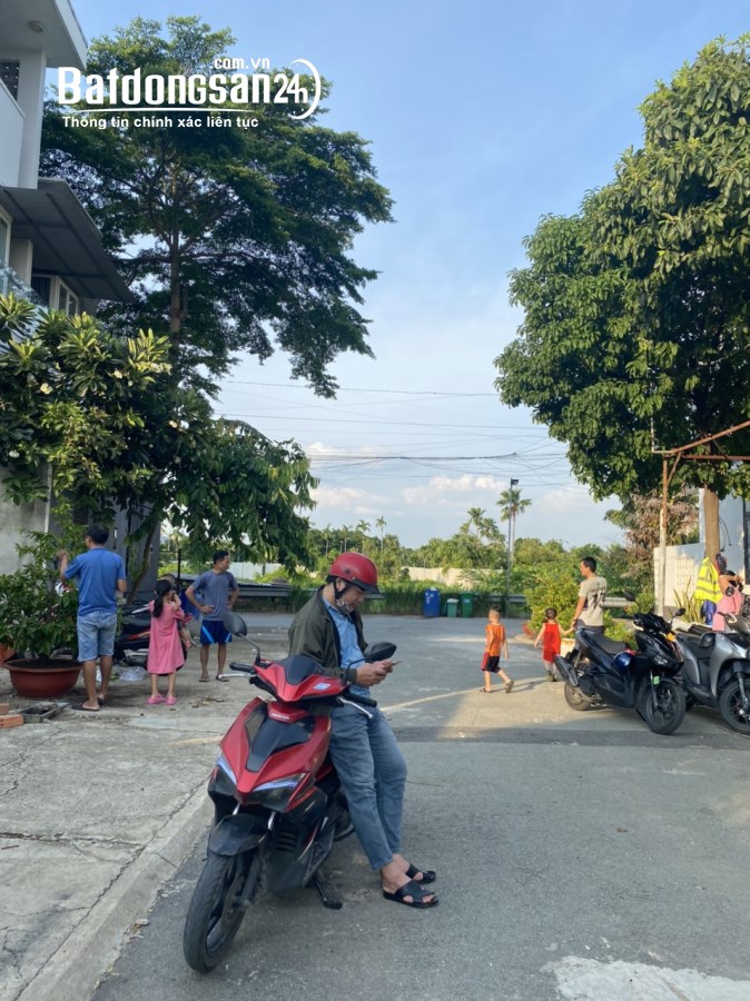 ĐẤT THỔ CƯ - ĐƯỜNG 12M- NGÔ CHÍ QUỐC - XÂY DỰNG 3 TẦNG - NHỈNH 2 TỶ