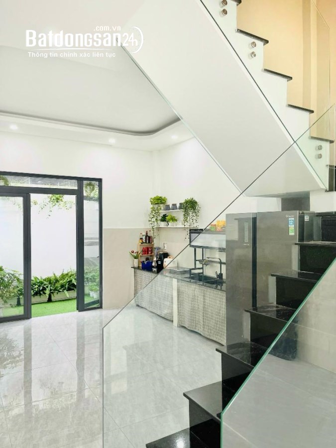 NHÀ HẼM XE HƠI QUAY ĐẦU THOẠI NGỌC HẦU TÂN PHÚ 51M2 KHU NHÀ CAO TẦNG ĐẲNG CẤP