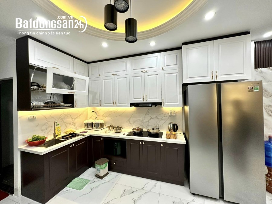 SIÊU PHẨM MẶT PHỐ THANH ĐÀM-51M 12xTỶ-6T THANG MÁY-LÔ GÓC-VIEW HỒ-KINH DOANH SIÊU ĐỈN