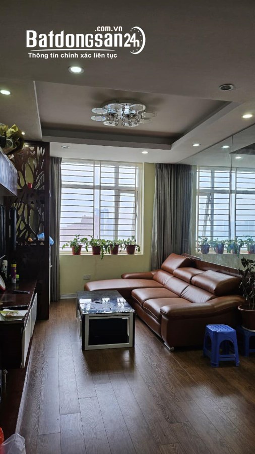 Cho thuê chung cư CT3B Hoàng Quốc Việt Cầu Giấy 105m - 16tr, full nội thất, slot ôtô