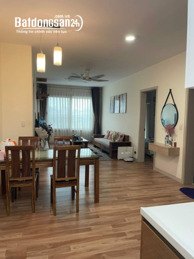 Cần bán căn chung cư góc 3 ngủ, full nội thất, đẹp nhất tòa CT7 chung cư BooYoung