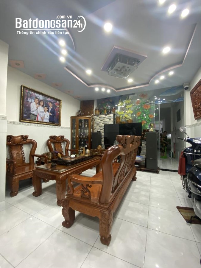 Bán Nhà Mặt Tiền Âu Cơ, Tân Bình, 160m2, 3 Tầng Mới, Nội Thất Cao Cấp, Nhỉnh 28 Tỷ TL