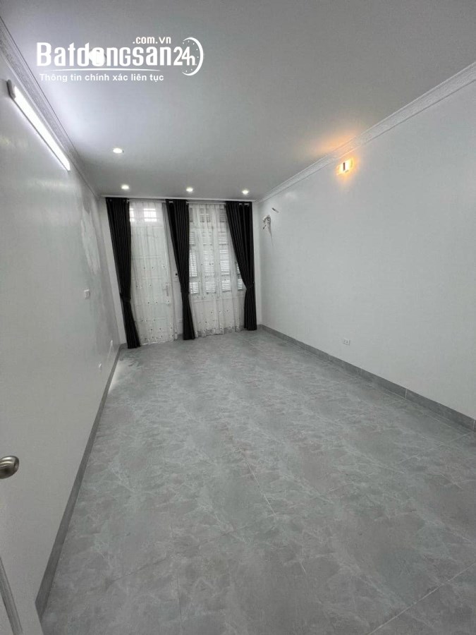 "Bán nhà phố Nguyễn Cao, Hai Bà Trưng 52m, 5 tầng. Giá: 10.5 tỷ