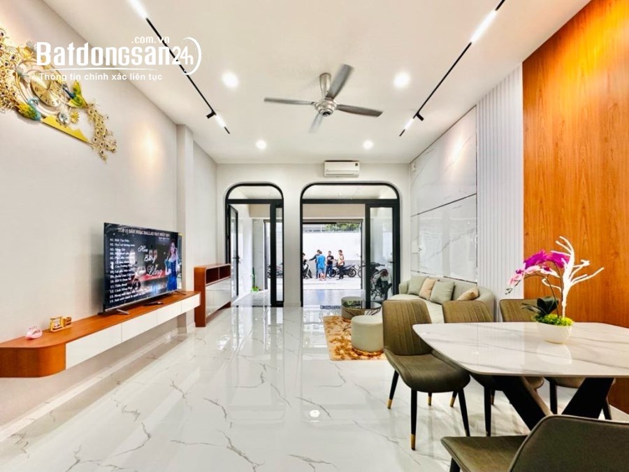 Chủ Cần Bán Gấp Nhà 3Tầng HXH Ở Hiệp Bình Phước Rộng Hơn 100m2 Xe Hơi Có Thể Để Trong