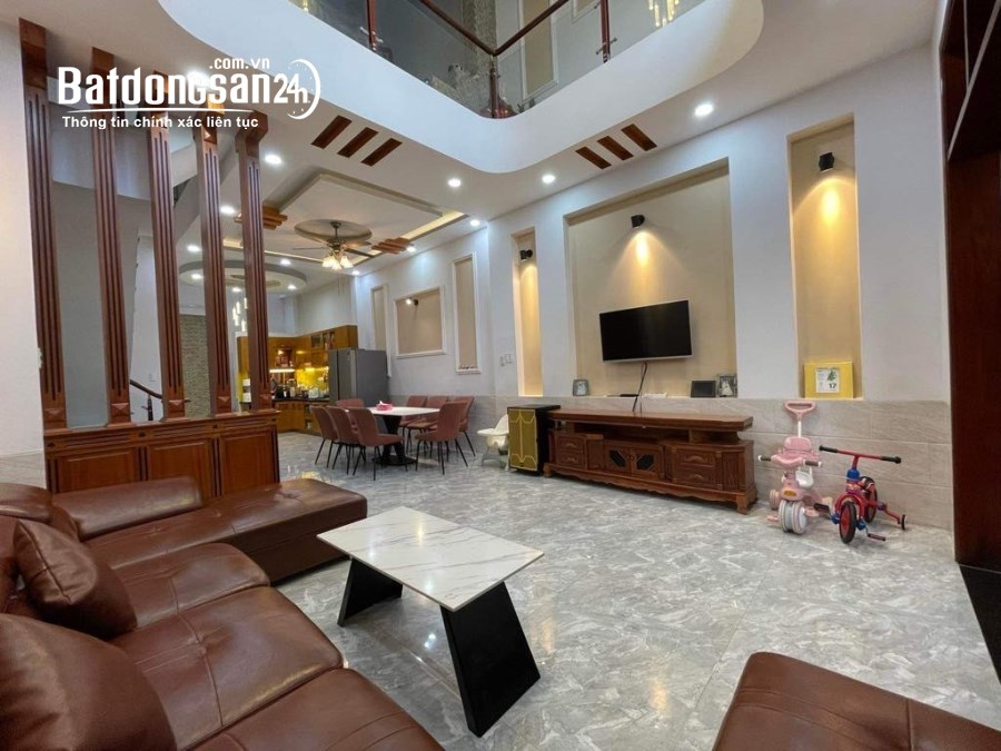Chủ Cần Bán Gấp Nhà 3Tầng HXH Ở Hiệp Bình Phước Rộng Hơn 100m2 Xe Hơi Có Thể Để Trong