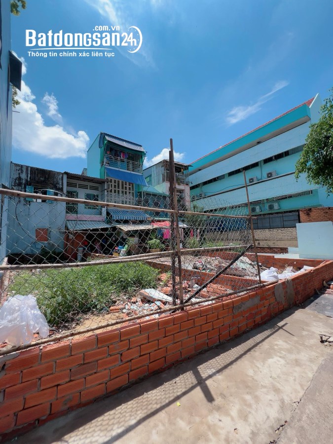 ĐẤT VÀNG TÂN PHÚ, NGAY NGUYỄN SƠN - MẶT ĐƯỜNG 10M - 50M2 SỔ A4 - CHỈ 5.x TỶ.